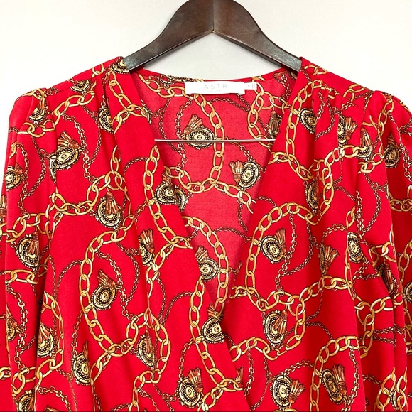 ASTR Chain Reaction Bodysuit Women’s Size M Surplice Wrap Front Long Sleeves - Picture 5 of 12